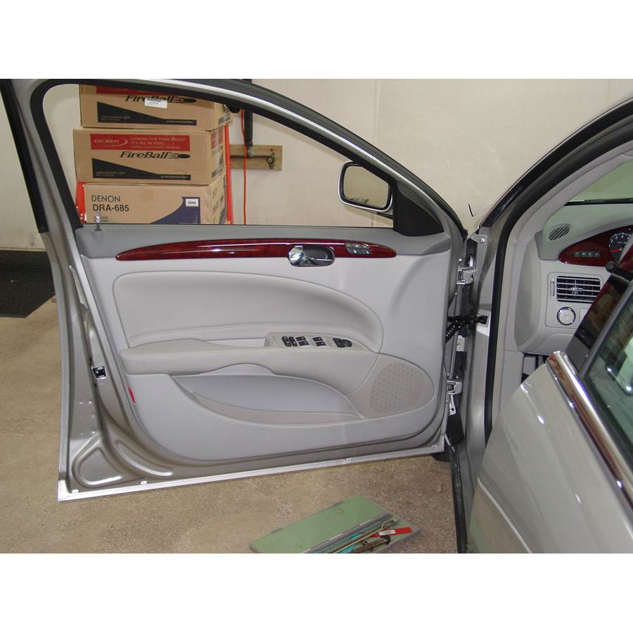 2007 Buick Lucerne Front door speaker location