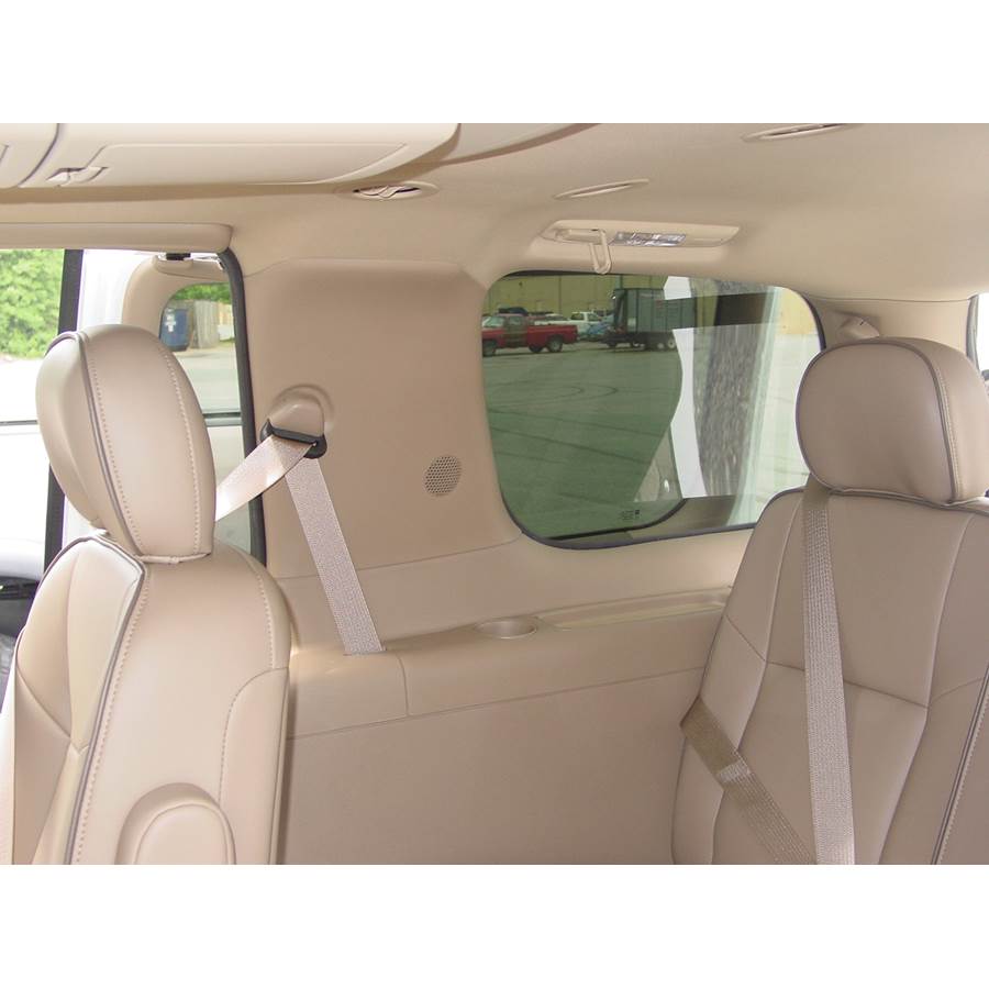 2006 Buick Terraza Mid-rear speaker location