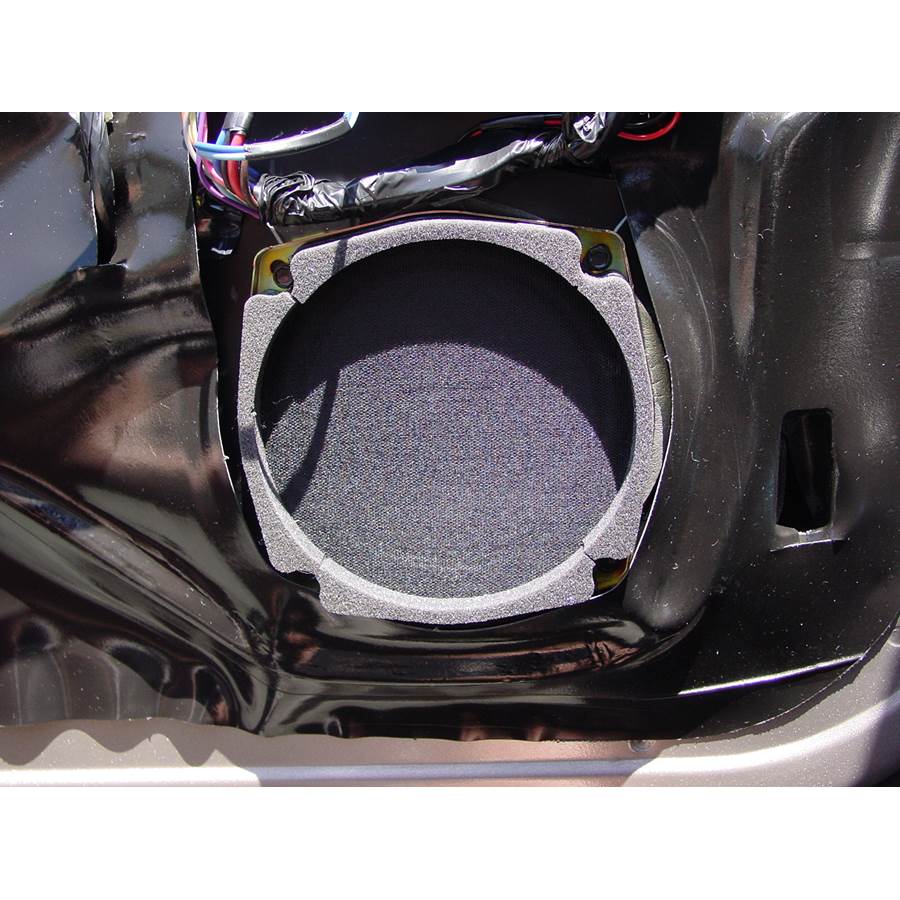 2004 Buick Park Avenue Front door woofer