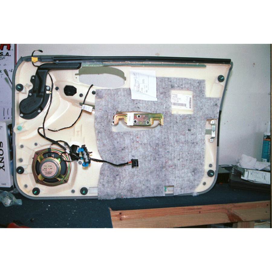 2001 Buick LeSabre Front door woofer