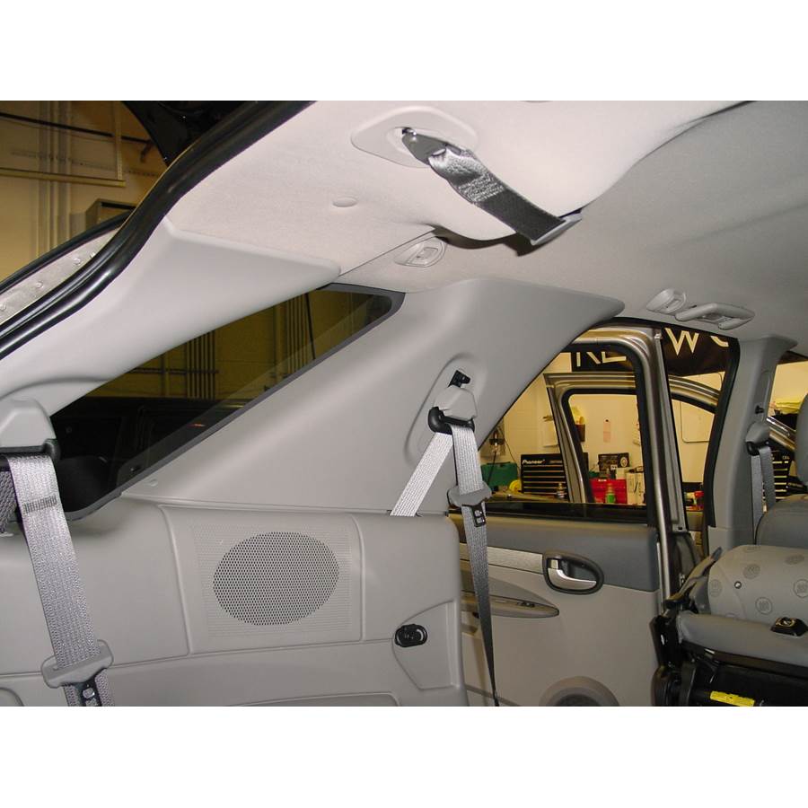 2004 Buick Rendezvous Mid-rear speaker location