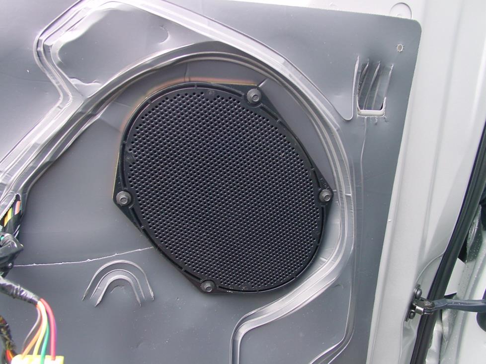 What Size Speakers are in a 2002 Ford F150 