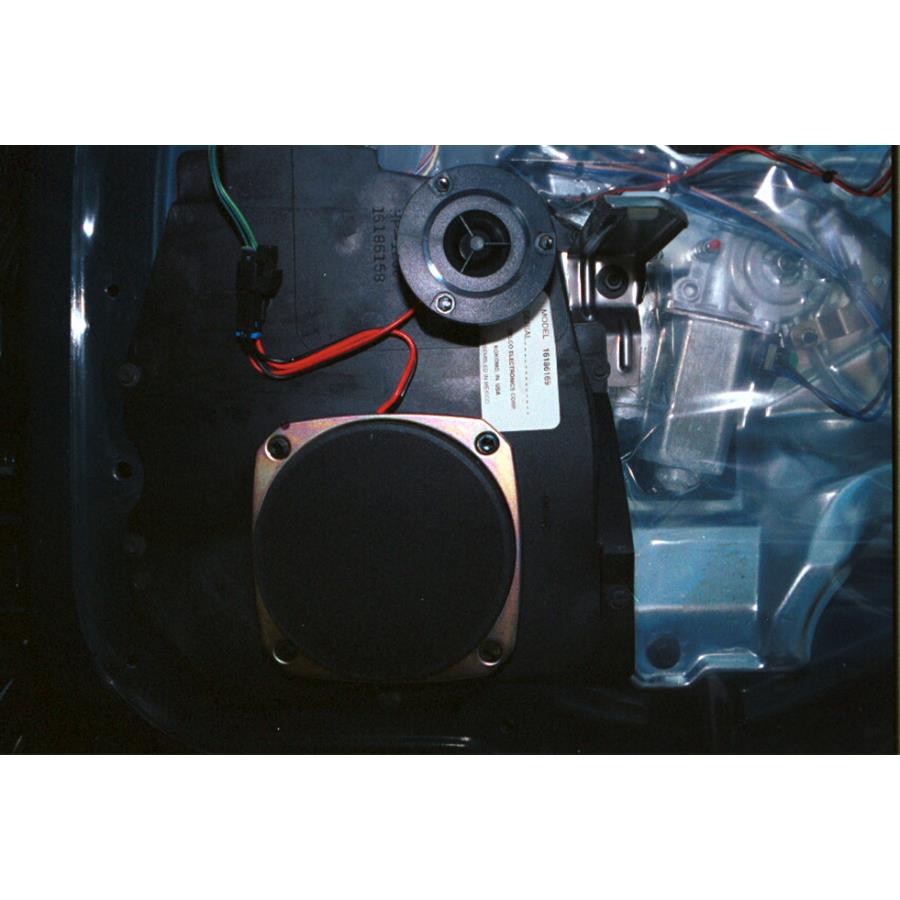 1999 Buick LeSabre Front door speaker