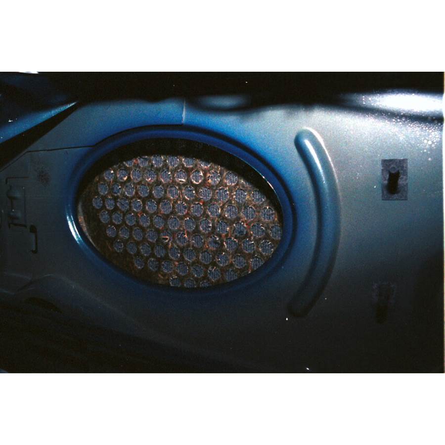 1999 Buick LeSabre Rear deck speaker removed