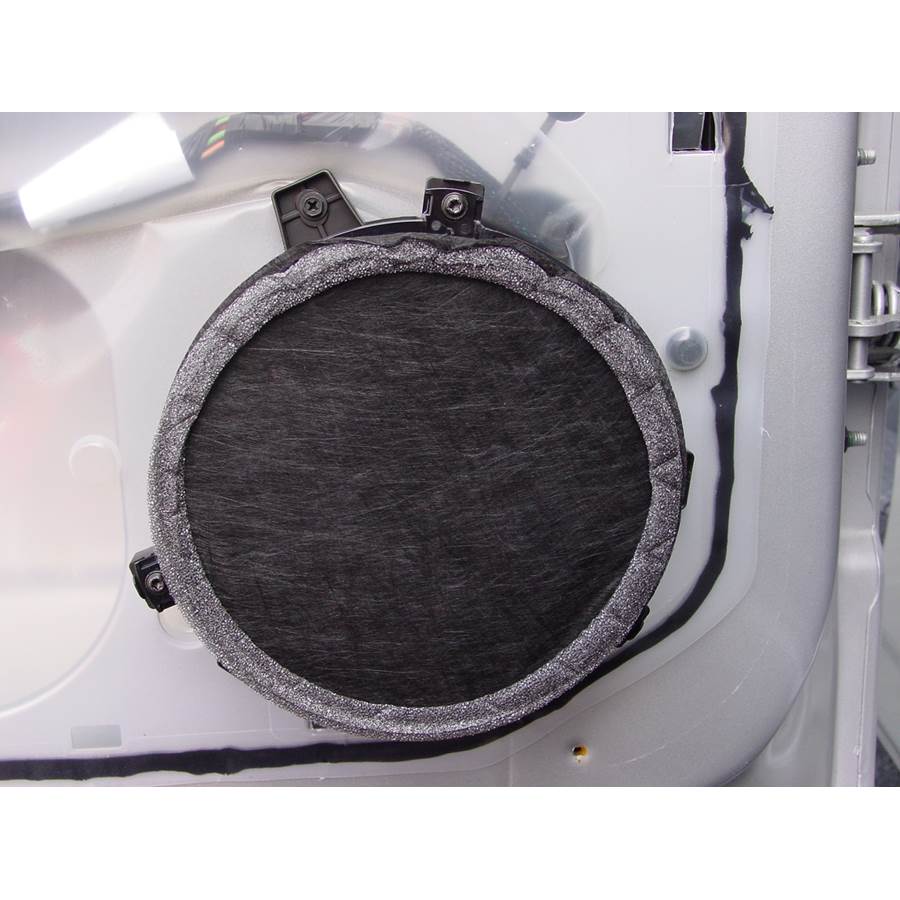 2007 Chrysler Aspen Rear door woofer