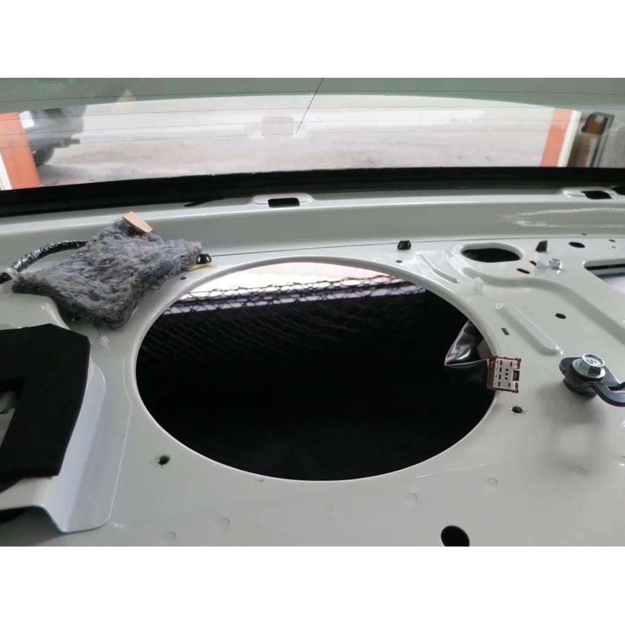 2010 Infiniti G37 Rear deck center speaker removed