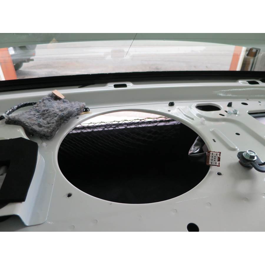 2012 Infiniti G37 Rear deck center speaker removed