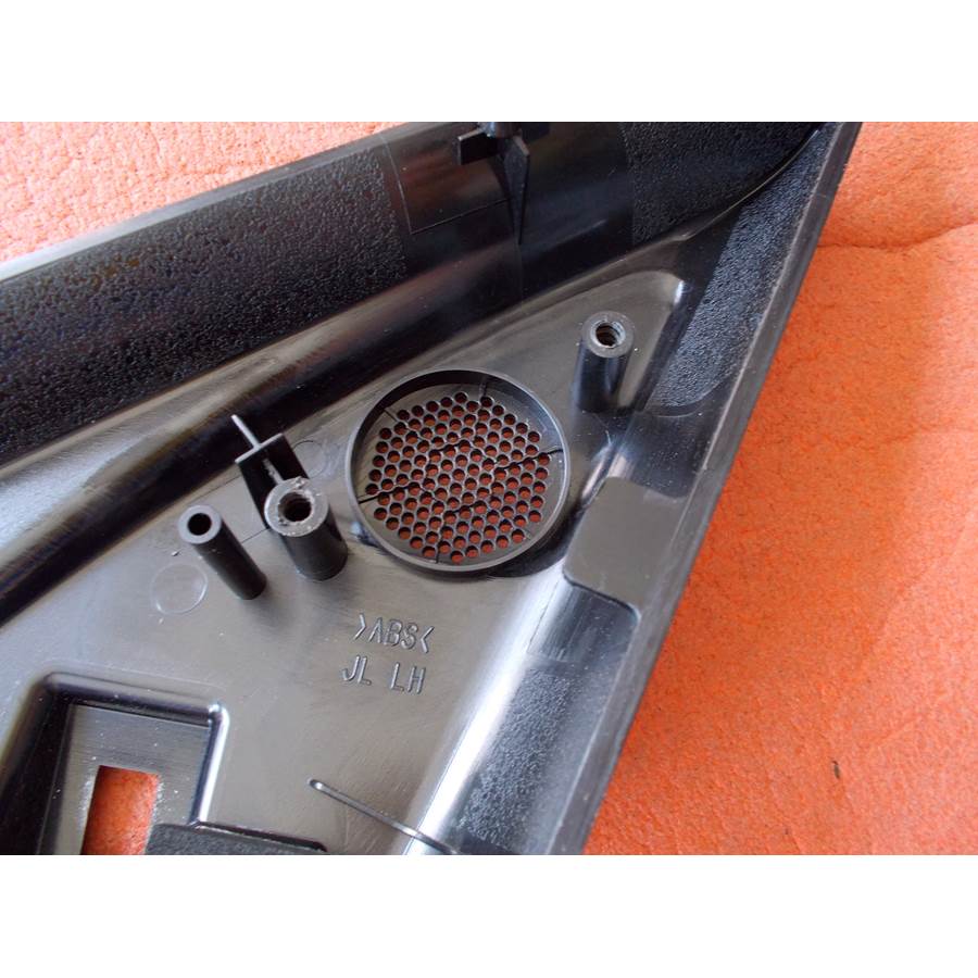 2008 Infiniti G37 Front door tweeter removed