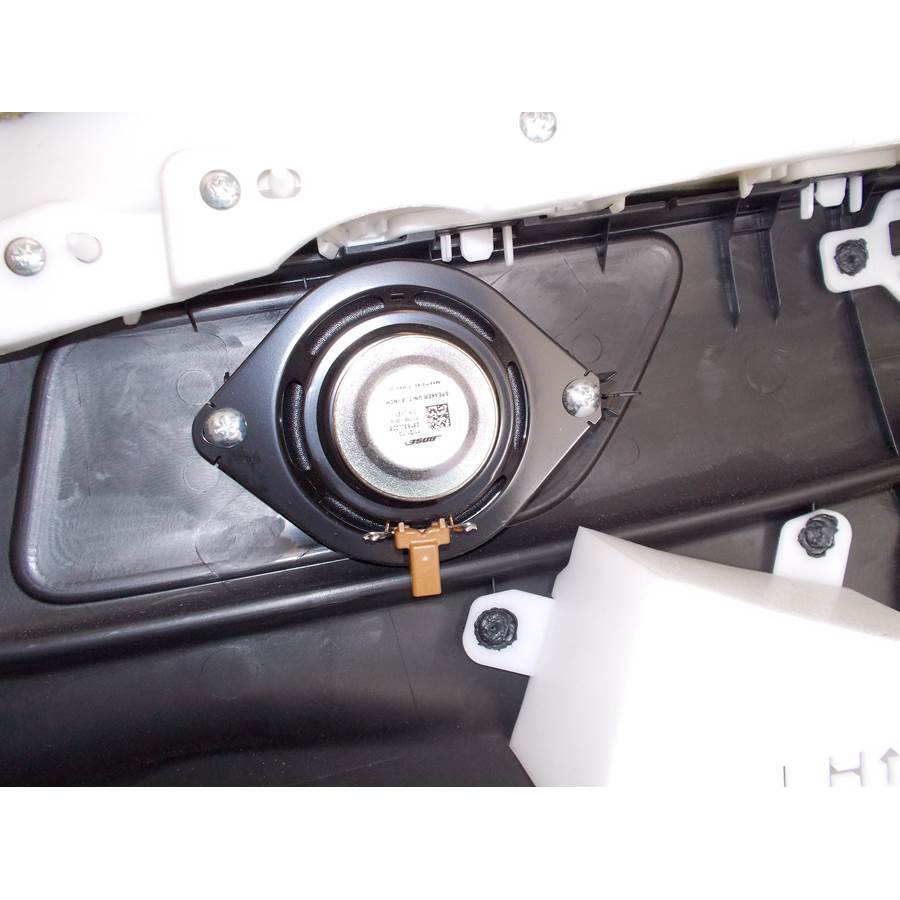 2009 Infiniti G37 Rear side panel speaker