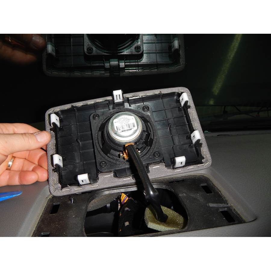 2008 Infiniti QX56 Center dash speaker