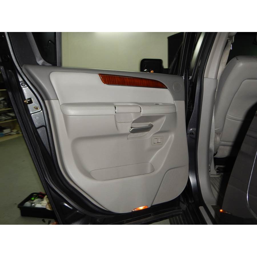 2009 Infiniti QX56 Rear door speaker location