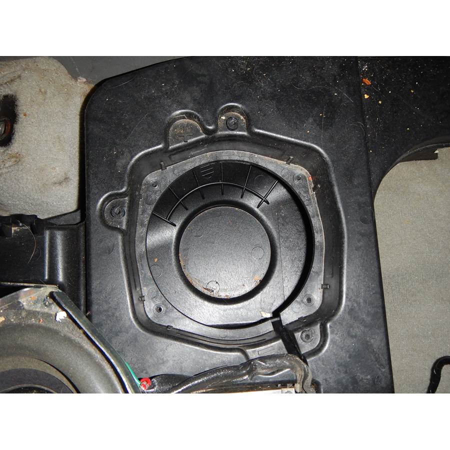 2008 Infiniti QX56 Under front seat speaker removed