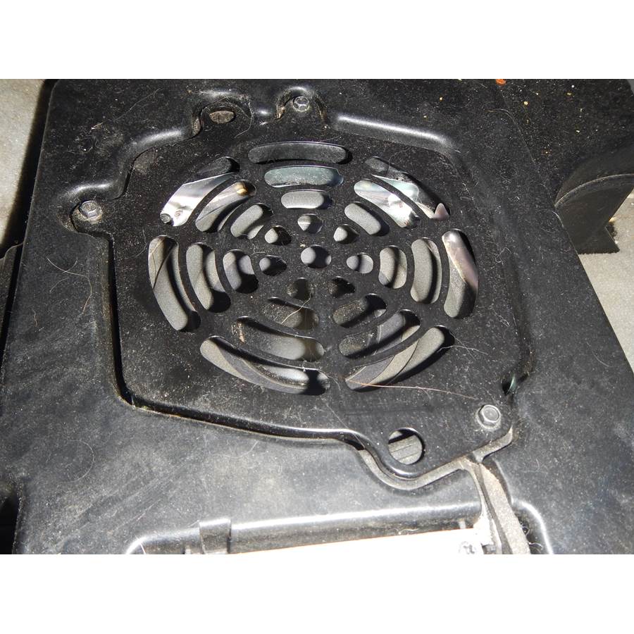 2009 Infiniti QX56 Under front seat speaker