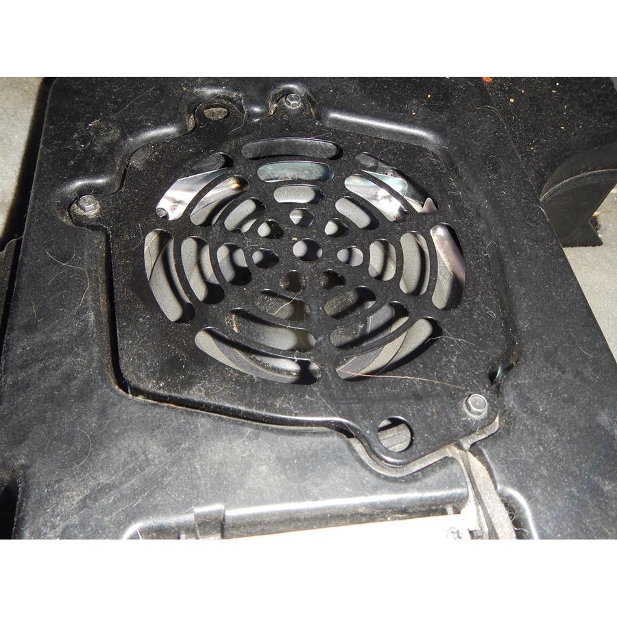 2010 Infiniti QX56 Under front seat speaker