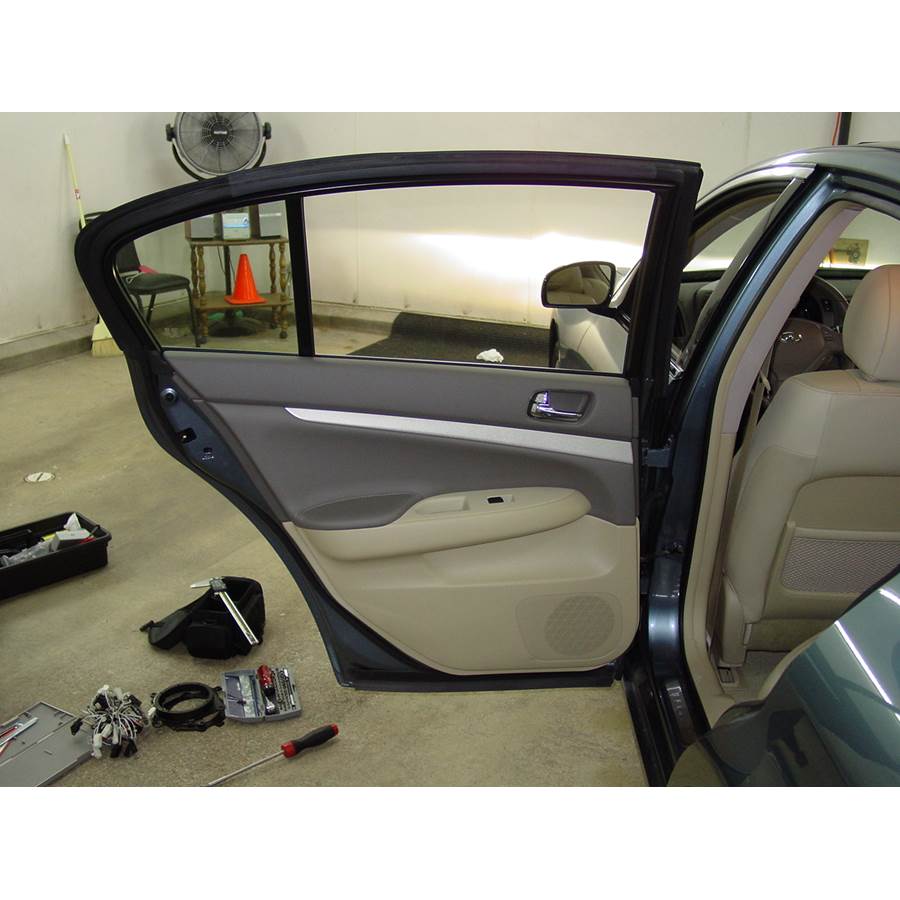 2009 Infiniti G37 Rear door speaker location