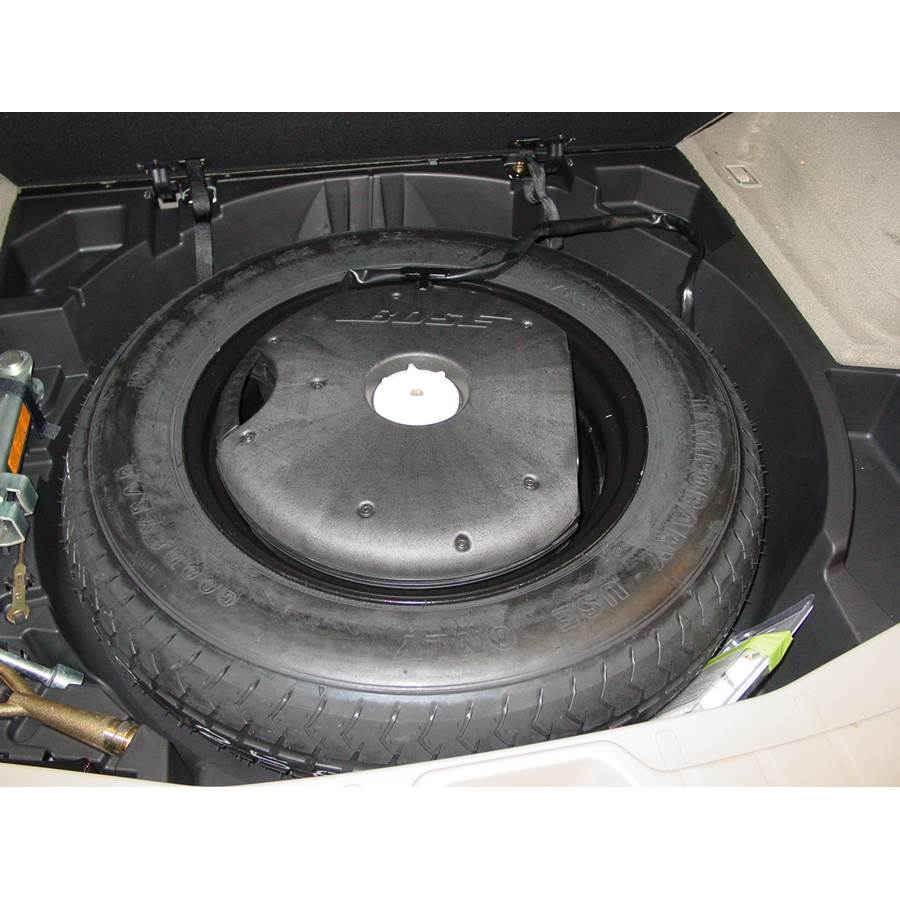 2007 Infiniti FX45 Under cargo floor speaker location