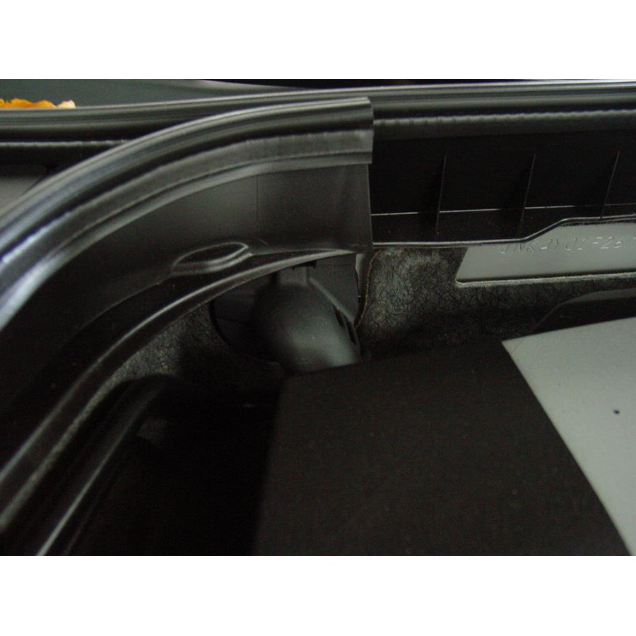 2007 Infiniti M35 Firewall access