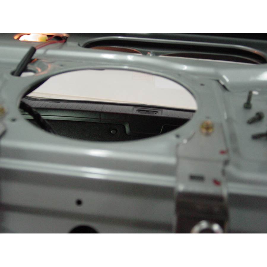2004 Infiniti G35 Rear deck center speaker removed