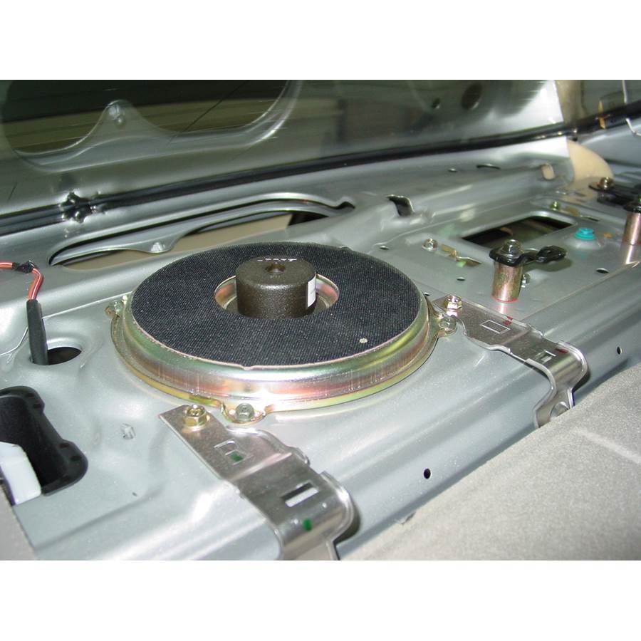 2006 Infiniti G35 Rear deck center speaker