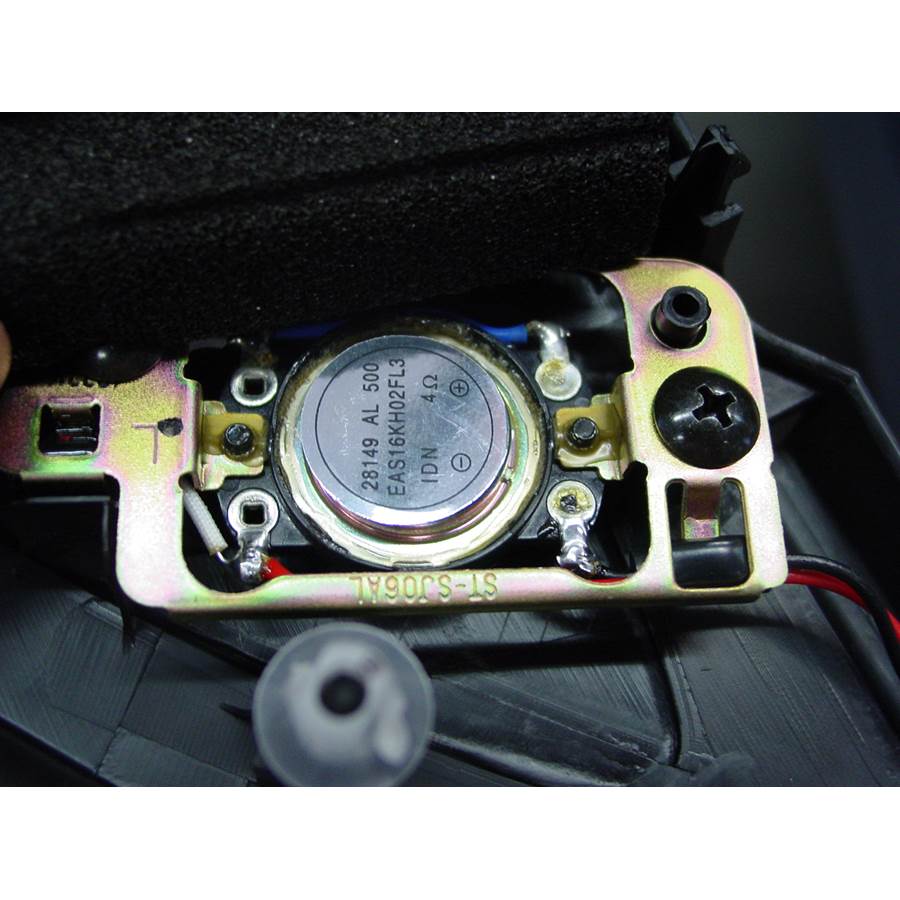 2005 Infiniti G35 Front door tweeter