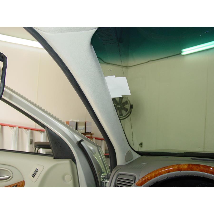 2004 Infiniti I35 Front pillar speaker location