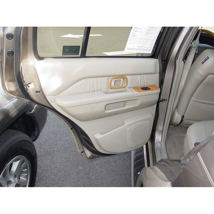 2002 Infiniti QX4 Rear door speaker location