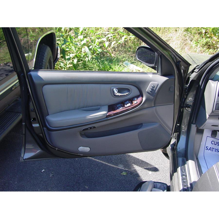 2001 Infiniti I30 Front door speaker location