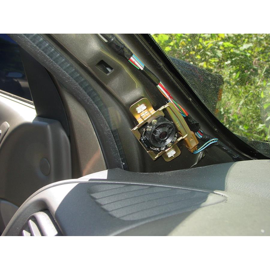 2001 Infiniti I30 Front pillar speaker