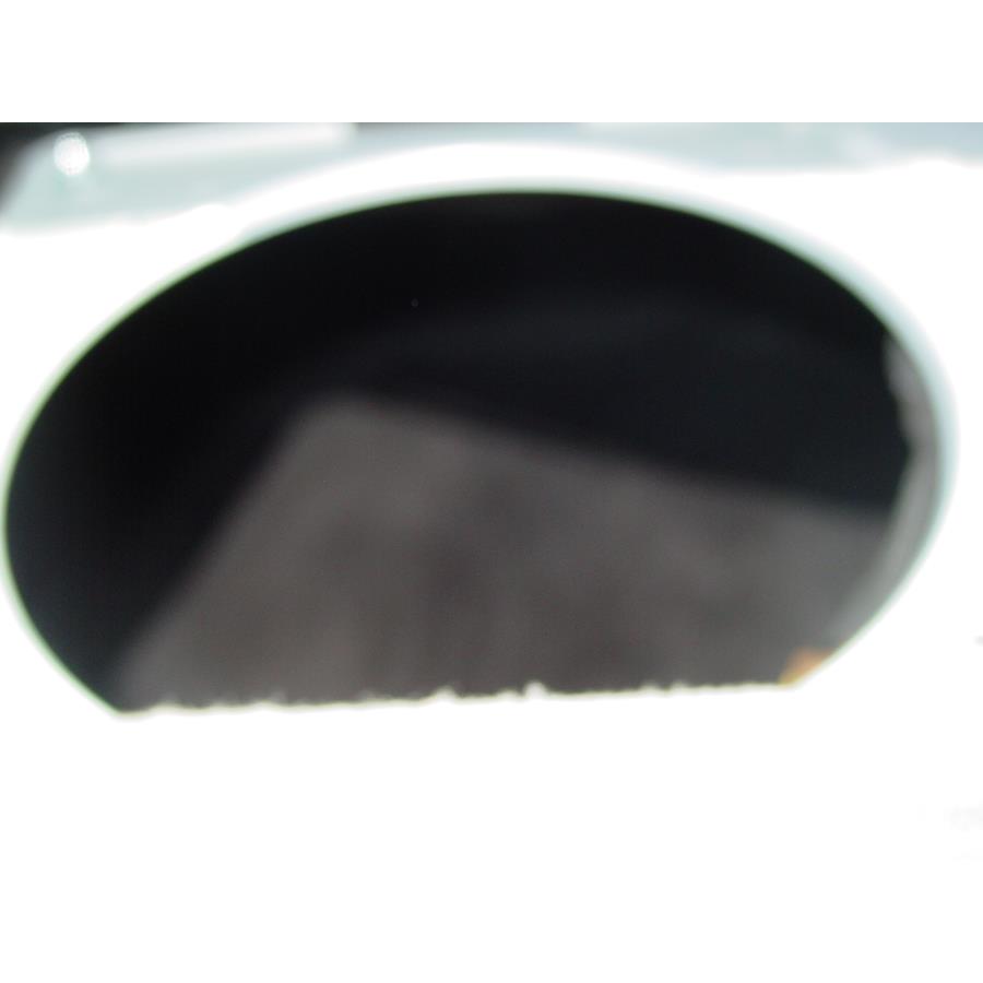 2001 Infiniti I30 Rear deck center speaker removed