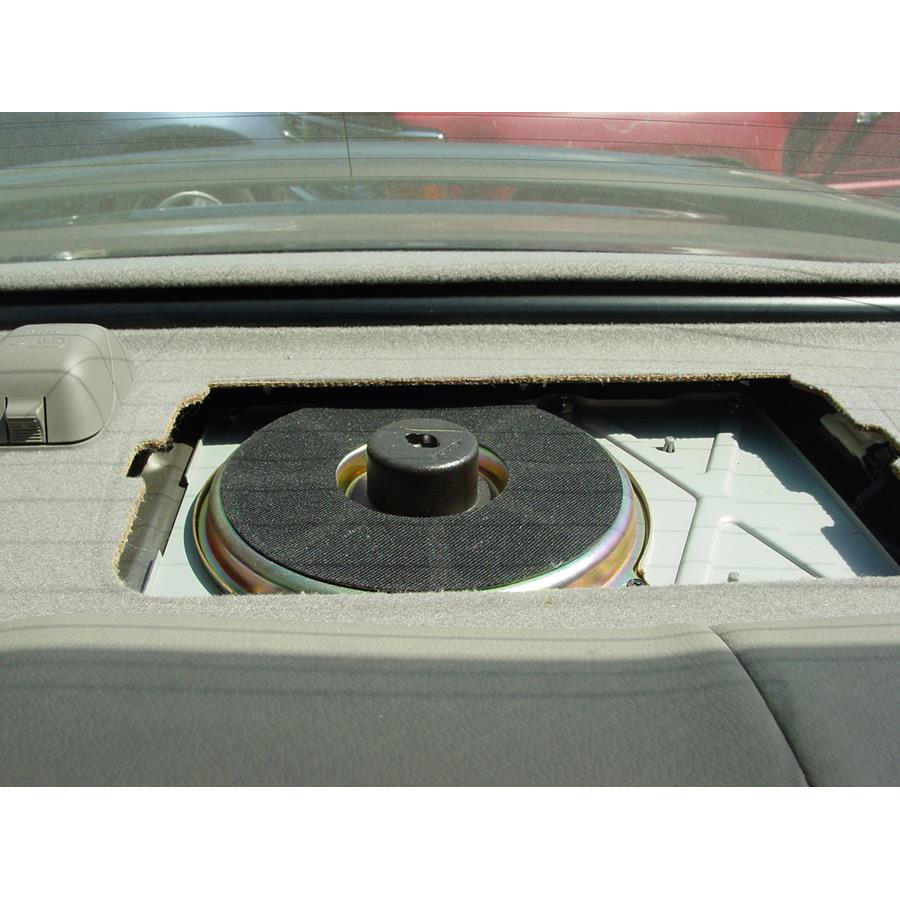 2001 Infiniti I30 Rear deck center speaker