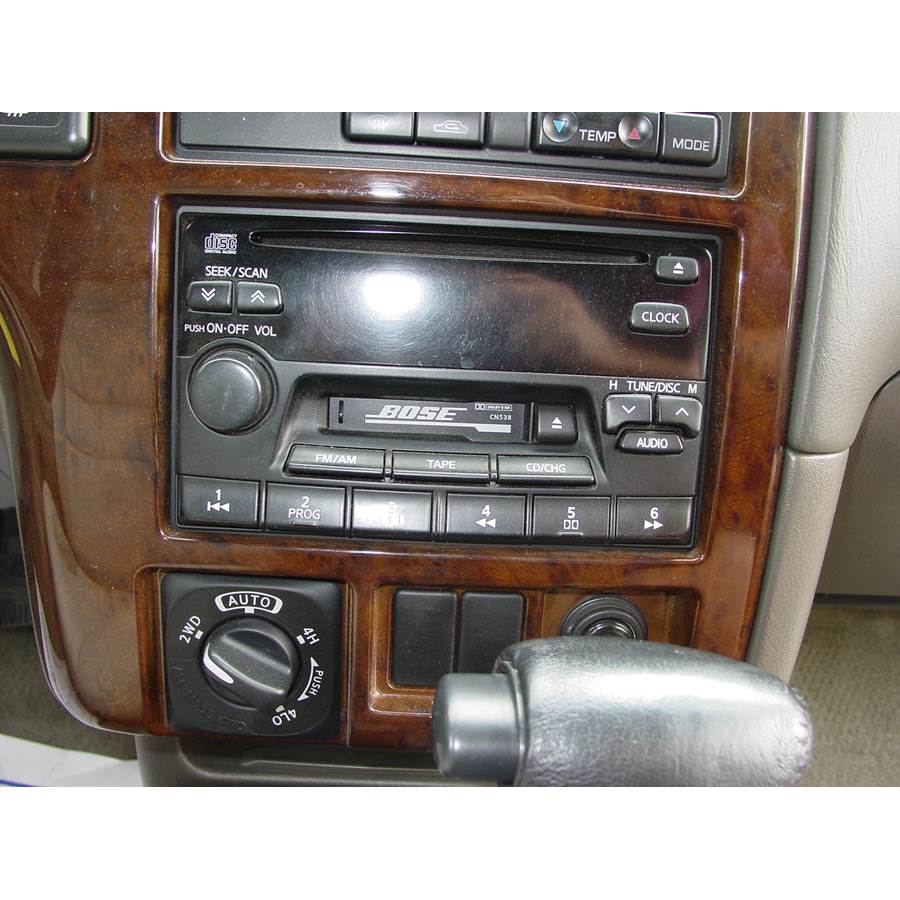 1998 Infiniti QX4 Factory Radio