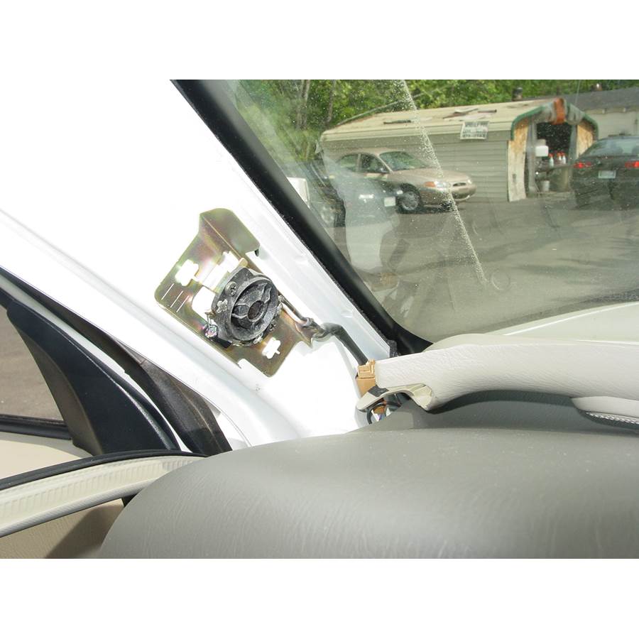 1999 Infiniti QX4 Front pillar speaker
