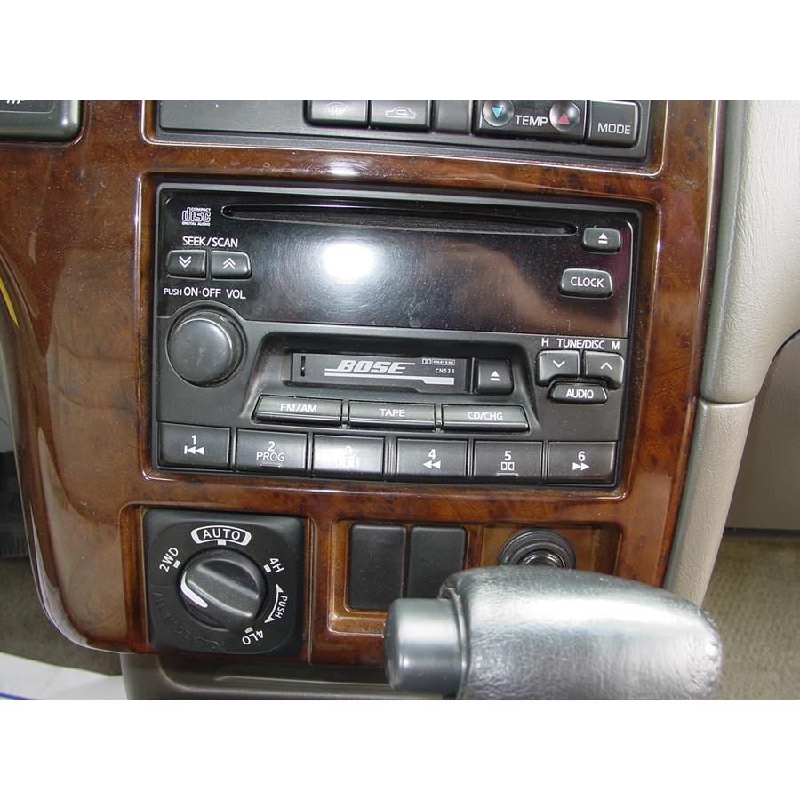 2000 Infiniti QX4 Factory Radio