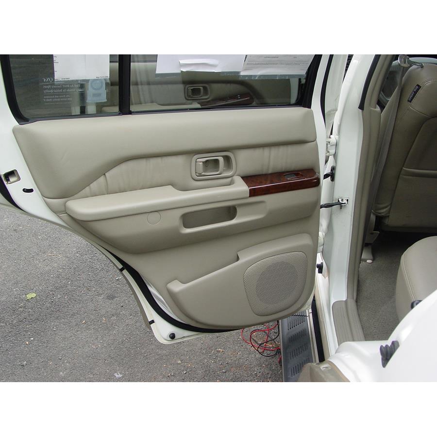 2000 Infiniti QX4 Rear door speaker location