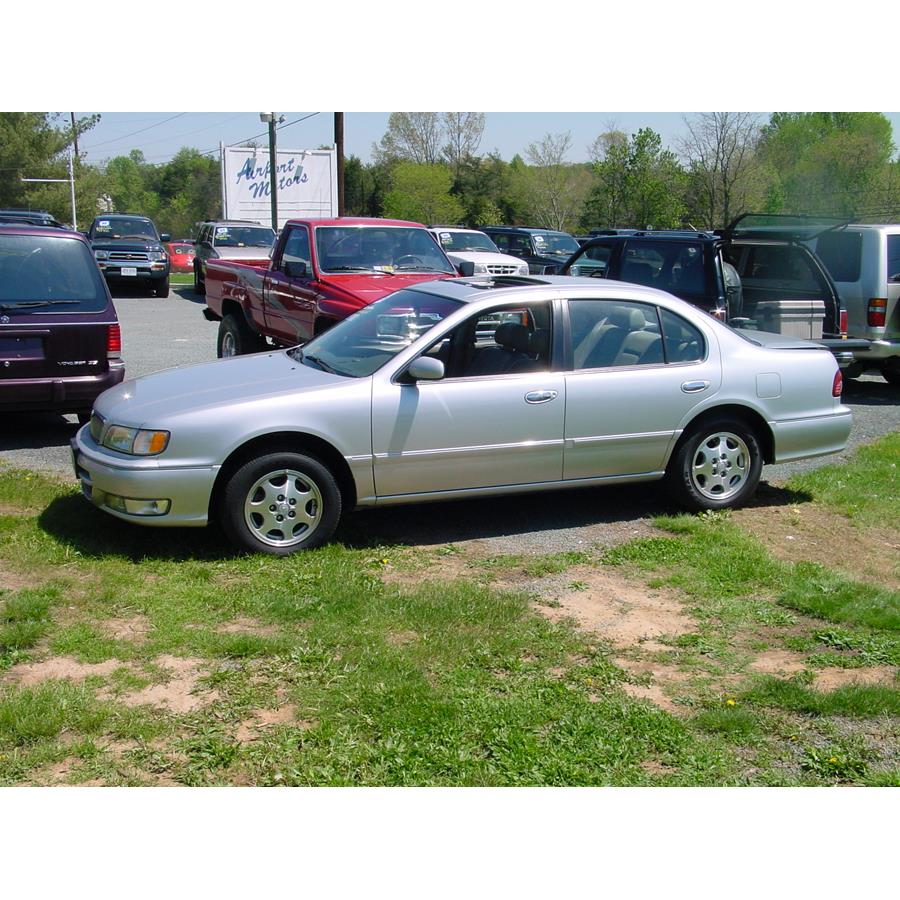 1999 Infiniti I30 Exterior