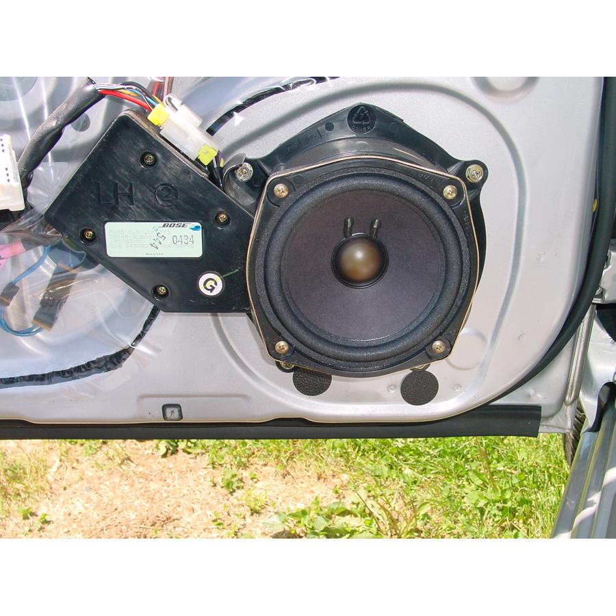 1999 Infiniti I30 Front door woofer