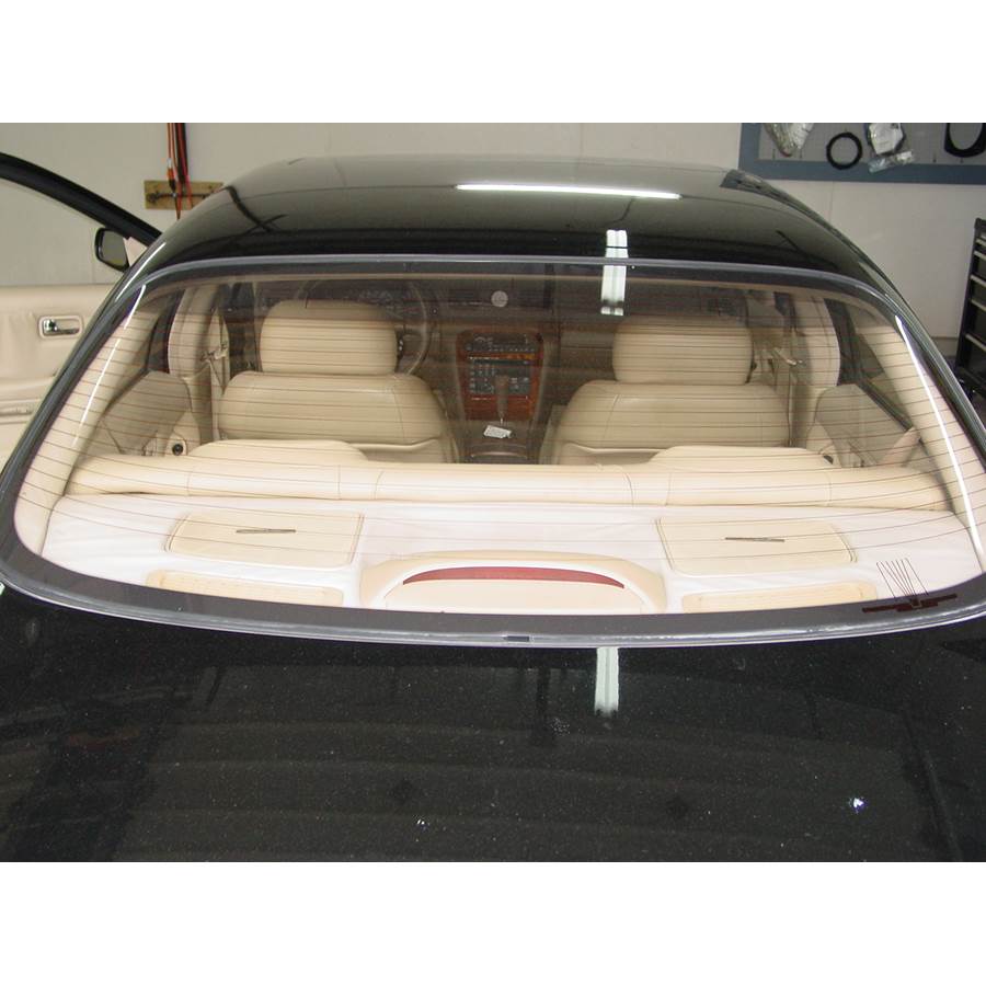 1994 Infiniti J30 Rear deck speaker location