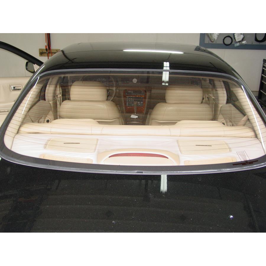 1997 Infiniti J30 Rear deck speaker location
