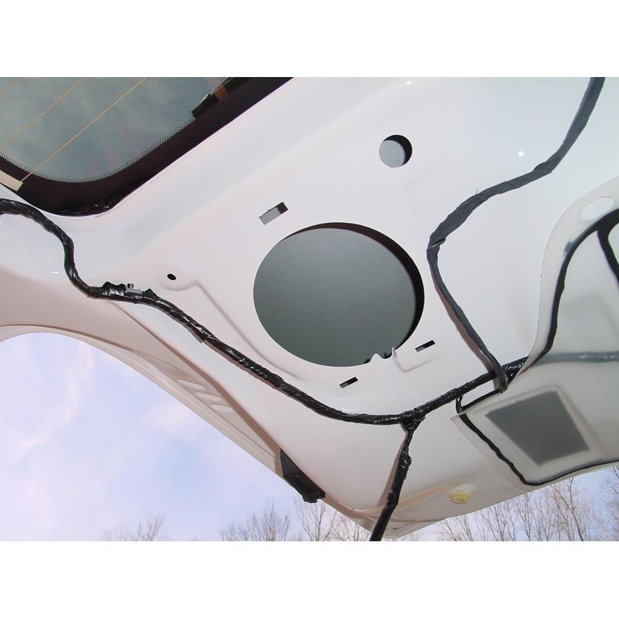 2001 Oldsmobile Silhouette Tailgate speaker removed