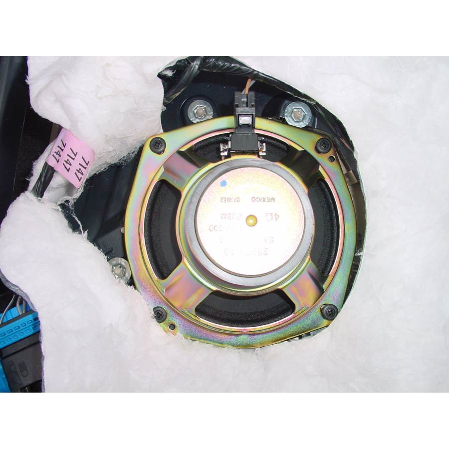 2003 Oldsmobile Aurora Front door woofer