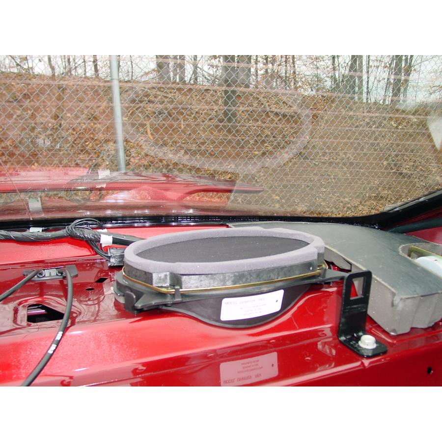 2004 Oldsmobile Alero Rear deck speaker