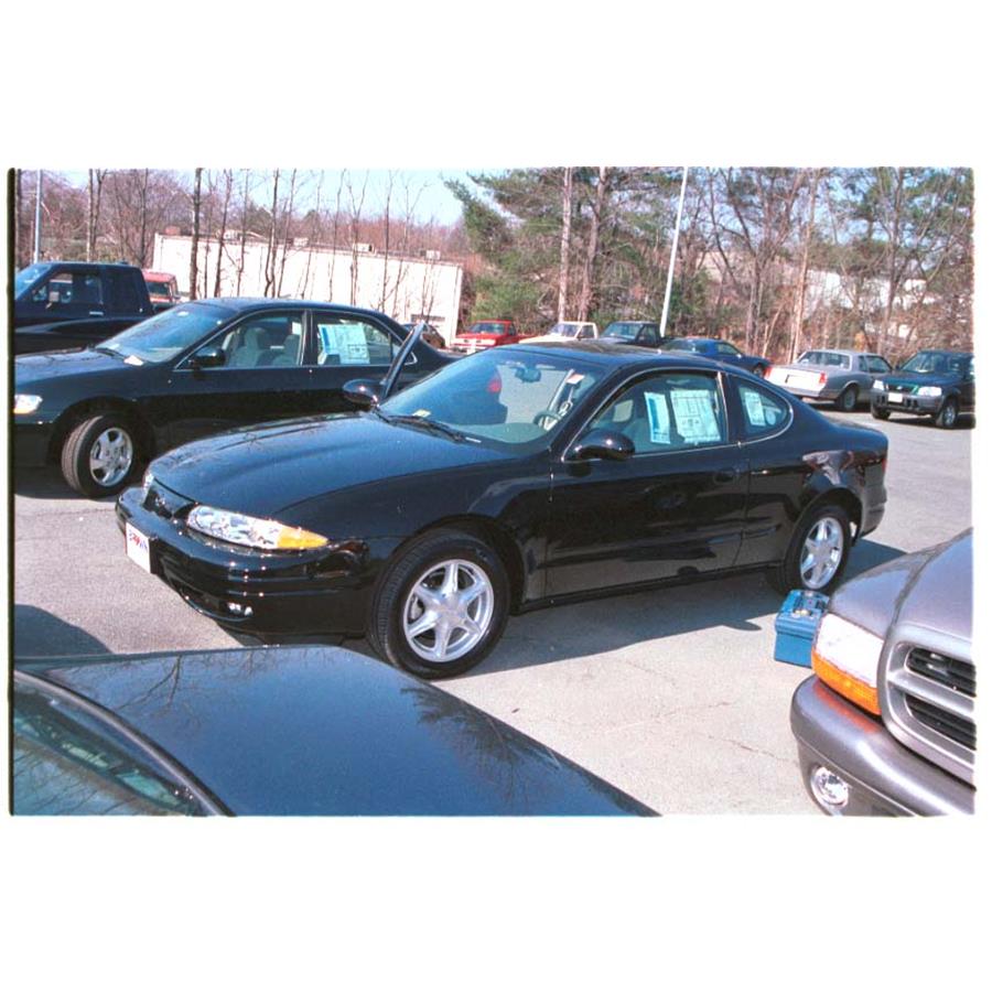 2000 Oldsmobile Alero Exterior
