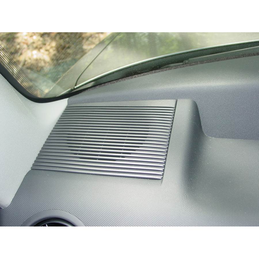 2004 Scion xB Dash speaker location