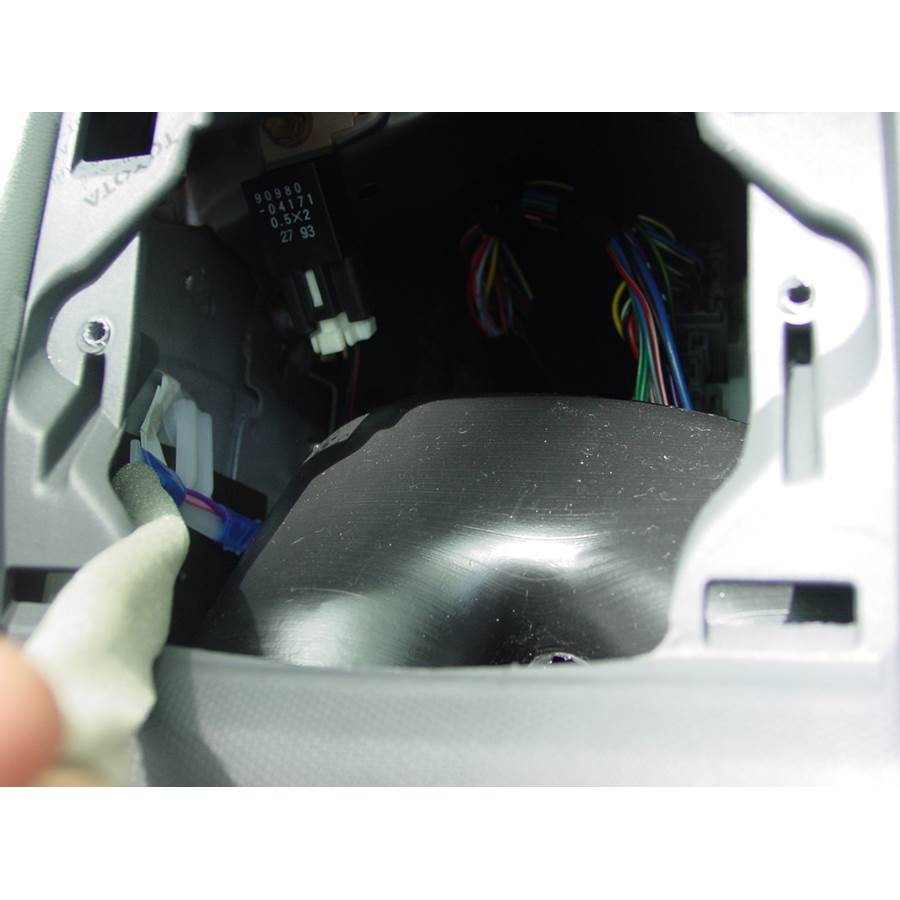 2004 Scion xB Dash speaker removed