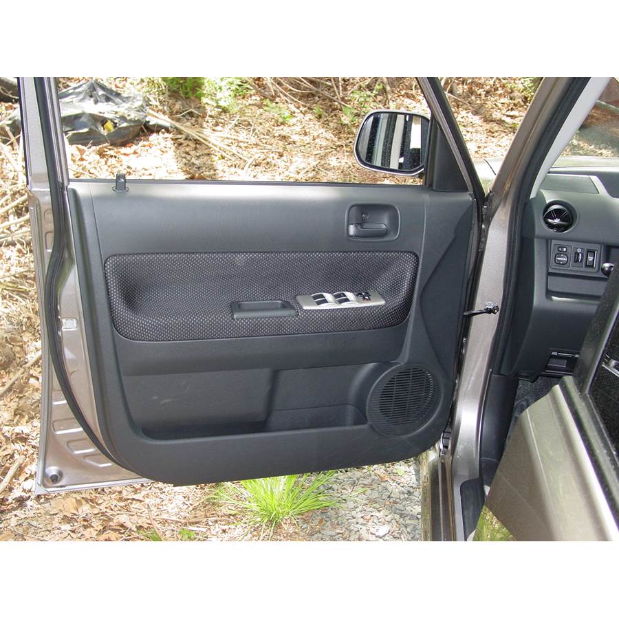 2004 Scion xB Front door speaker location