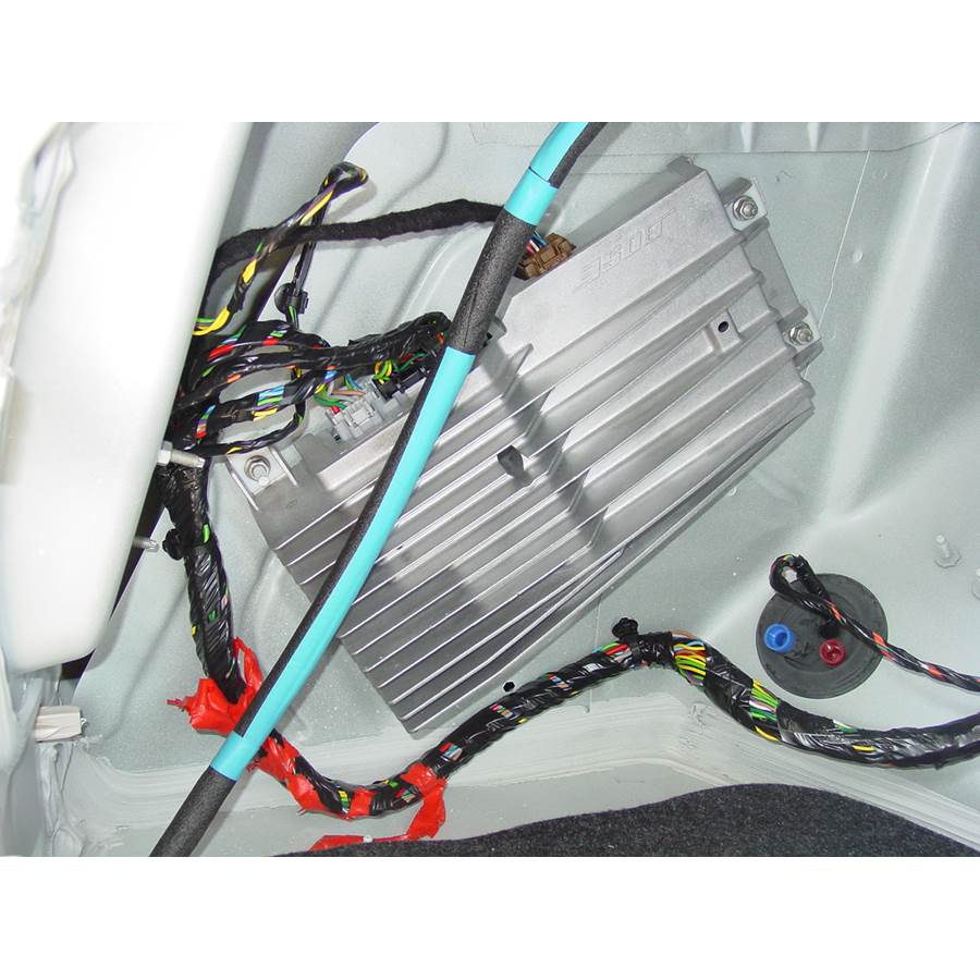 2011 Cadillac CTS Factory amplifier