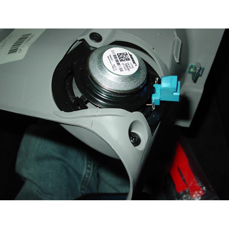 2009 Cadillac SRX Rear pillar speaker