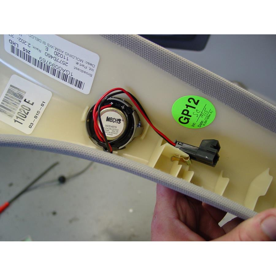 2006 Cadillac SRX Front pillar speaker