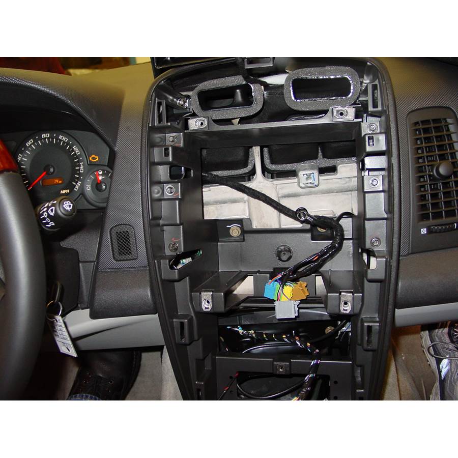 2006 Cadillac SRX Factory radio removed