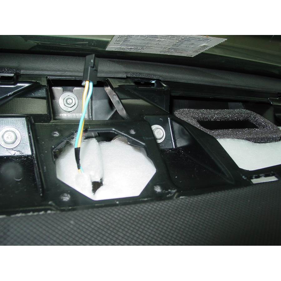2006 Cadillac SRX Center dash speaker removed